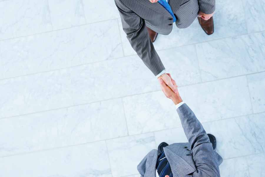 上海婚姻律師視角:離婚一方有外遇時(shí)法院的判決考量