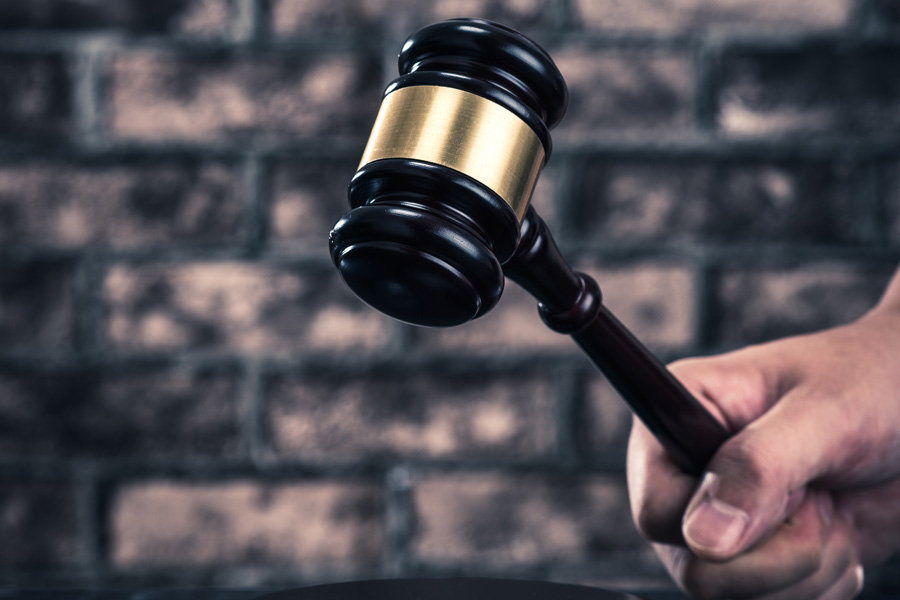 上海離婚律師解讀：有配偶者與他人同居，處罰如何定？