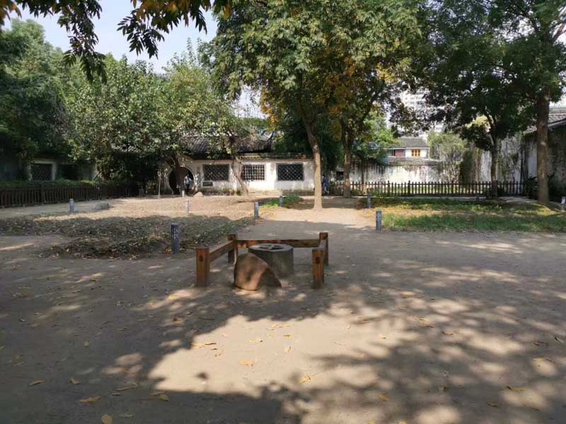 上海離婚律師來講講離婚訴訟中律師收費標(biāo)準(zhǔn)