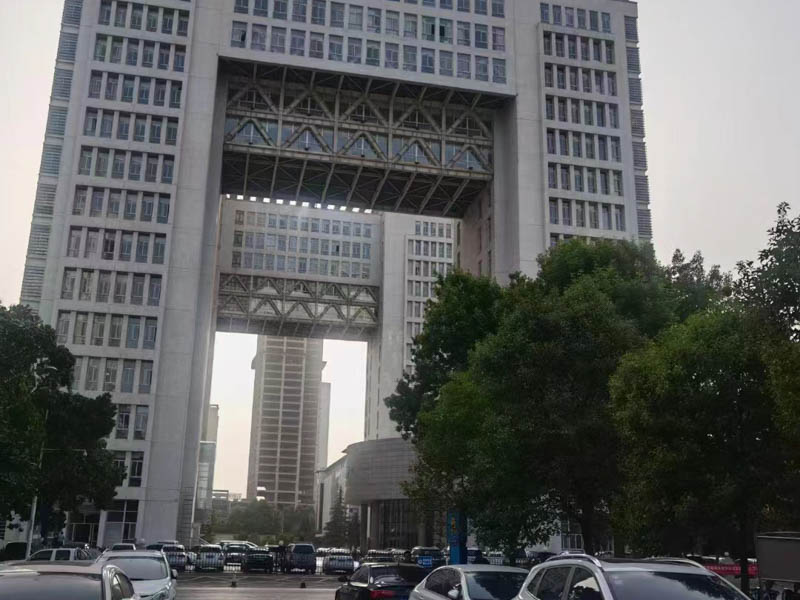 上?；橐龉偎韭蓭煘槟獯鹉蟹接型庥雠教岢鲭x婚財產怎么分