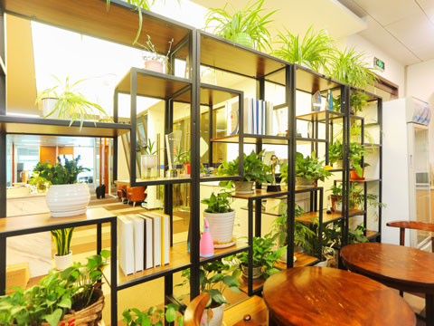 婚姻涉外 婚姻中出現第三者應該怎么辦